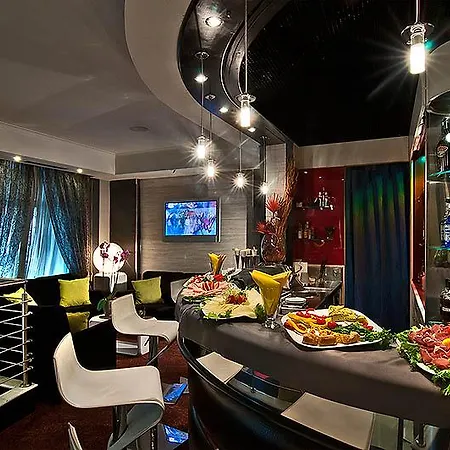 Отель Ariston 4*