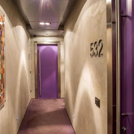 アリストン ホテル