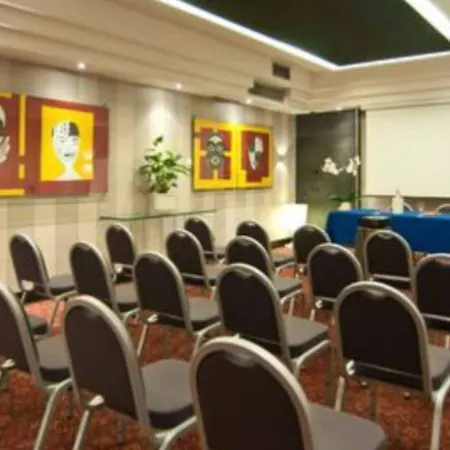 ホテル アリストン