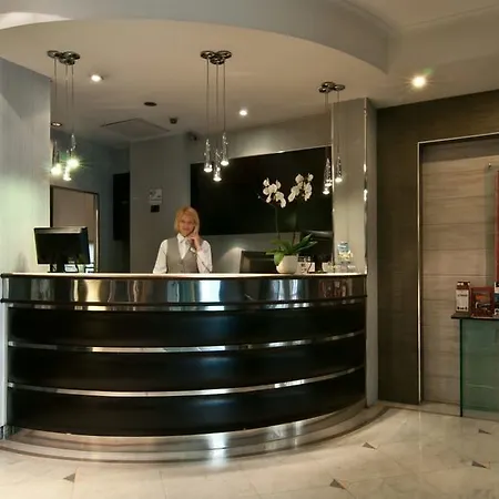 Ariston Hotel 4*